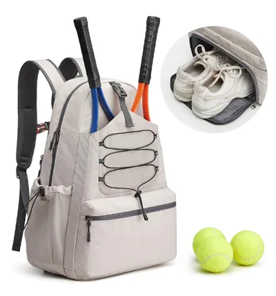 Dış mekan çantasındaki üst kapağın işlevi nedir?